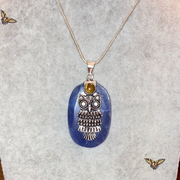 Sapphire & Tiger's Eye Gemstone Handmade Pendant - Picture 3 of 5
